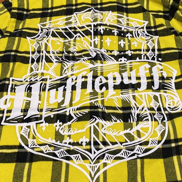 Cakeworthy Harry Potter Hufflepuff Embroidered Flannel Shirt - Picture 10 of 10